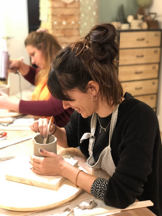 taller ceràmica i vi ARXIPÈLAG CREATIU